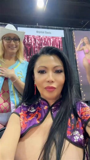 RT @KrystalDavisXXX: Me and Wifey @CrystalClarkXo are here at @EXXXOTICA all weekend! Booths 431 & 433 🥳