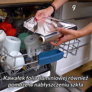 509K views · 2.2K reactions | Włóż kulkę z folii aluminiowej do zmywarki. Gdy skończy myć będziesz pozytywnie zaskoczony | Genialne | Facebook