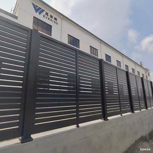 [Hot Item] Modern Privacy Fence Panel Outdoor Aluminum Slat Fence Panels Garden Fence