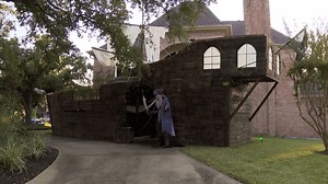 Couple builds 40-foot pirate ship in front yard for Halloween