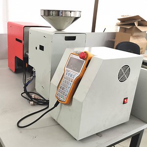 [Hot Item] Plastic Desktop Injection Molding Machine