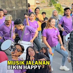 86K views · 1.2K reactions | Joget Musik Jalanan Ini Bikin Selalu Happy #LombokMantap | Penggemar Musik Jalanan | Facebook