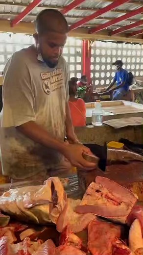 Is a hot 🥵 fish curry cooking Guyana 🇬🇾 style | Keeping Upwith Dee McAllister