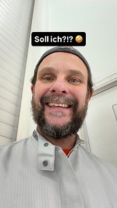 Soll ich oder soll ich nicht eigentlich bin ich jetzt fertig mit dem Wagen aber mein Kopf sagt mir eine Kombination in matt und glänzenden Klarlack könnte extrem geil kommen. Was meint ihr dazu? Soll ich das noch machen? Viel Zeit bleibt mir allerdings nicht. Schreibt es mir doch mal bitte in die Kommentare… | Rene Turrek