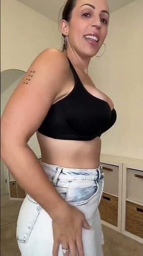 Balconette Bra for Low-Cut & Square Necklines | HSIA Try-on