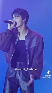 16K views · 1K reactions | Win Metawin singing "Together" by Scrubb is bittersweet. It brought back memories of the very first night I watched 2gether the Series.  #winmetawin #BrightWin | Dew Jirawat - F4 Thailand | Facebook