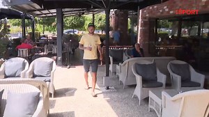 11K views · 70 reactions | ĎURIŠ O CYPERSKEJ LIGE ⚽ Priamo na Cypre je aj štáb RTVS. Redaktor Tomáš Kotlárik RTVS sa rozprával o tamojšej lige s bývalým slovenským reprezentantom Michalom Ďurišom. Priamy prenos Aris Limassol - Slovan Bratislava môžete sledovať od 18:40 na Dvojke.  | Šport STVR | Facebook