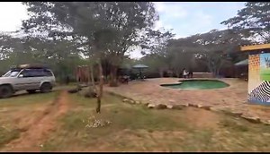 And finally we made it to camp. An old lodge that has been a place of solace to many travelers from across the globe. A warm shower, a hot meal and some green grass offered the weary drivers a place to take a break, kick back relax and prepare for day two…. #Bundurovers #Pointandgo | Bundu Rovers Club