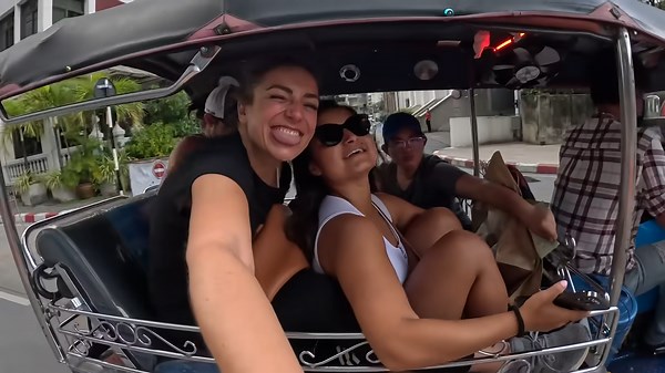 What it’s really like traveling to Bangkok for the first time