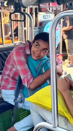 90K reactions · 262 shares | मां नहीं मिल...... #reels #newpost #viral #reaction #public #trending #sad #shadi #beti #beta #maa #papá #like4like #explorepage #instagood #instagram | Vikesh Bhai | Facebook