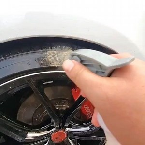 Ever wonder how dirty your tire is??? 🤔 🟠 Hate tire shine slings? ... This is our 🍊orange degreaser 🟧in action on dirty built up tire shine, caked-on dirt and road grime. 😵😵😵 ... This will help tire shine last longer without slinging all over your fleshly clean ride. ... @treyso.ultra #Repost from @detailgaragevirginiabeach | Chemical Guys Canada
