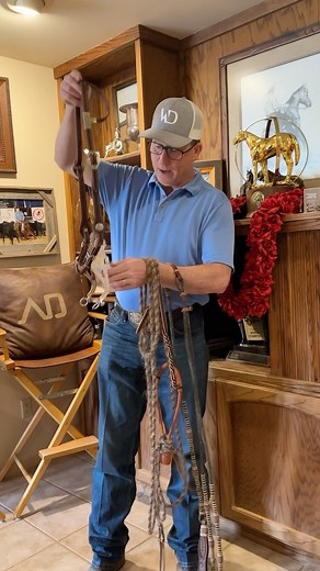 Available today only… $10,000.00!! 💙👏🙌 Thank you to @aldunningofficial for giving us the opportunity to create this custom headstall and curb for a stunning two rein set-up! This complete two rein set-up is available today at ADtack.com for an incredible price of $10,000.00. Don’t wait, this is a one day sale! And don’t pay ridiculous prices somewhere else when you can get this Al Dunning two rein set-up on sale today! 🙌👏👏 #tworein #bosalito #tworeinsetup #aldunning #aldunningperformanceho