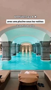 L’hôtel @royal_hainaut à Valenciennes 🤍 Un hôtel spa 4★ hors du temps, installé dans un ancien hôpital entièrement rénové. La piscine sous les voûtes est clairement l’élément waouh… Une vraie parenthèse à seulement 30 minutes de Lille. J’ai envie de vous partager aussi ce genre d’escapades, en plus de la food, quand c’est vraiment un gros coup de ❤️✨ | Miss Burgers Lille