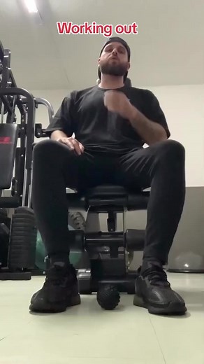 Male Feet Model Heitor Theodoro Working Out