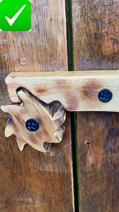 Creative idea with making gate latch automatic locking . . . #woodworking #wood #doorlatch #diy #creativedesign #CreativeMaking #doorautolock #homemade #reelsfbシ #fbreelsvideoviral2024SecretSimple | Lachlan HM