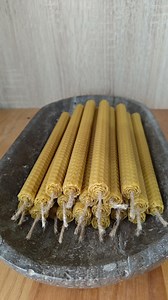 Natural Beeswax Candles, 21 Cm Tall, Hand-rolled, Chemical-free, Clean Burn - Etsy Canada