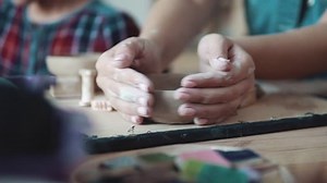 Creating Plate Clay Girl Beautiful Hands: video de stock (totalmente libre de regalías) 1011554264 | Shutterstock