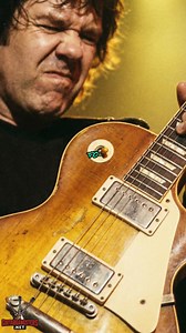 Peter Green Created a Tone That Still Haunts Guitarists Peter Green didn’t chase volume or speed. He chased depth. Soft touch. Wide bends. Silence as part of the melody. And a Les Paul wired wrong — Greeny — that became one of the most recognizable tones in guitar history. Passed from Peter Green to Gary Moore… and now owned by Kirk Hammett. So what do you think — most iconic Les Paul ever… or the most haunted? #petergreen #greeny #lespaul #guitartone #bluesguitar #rockhistory #guitargangsters |