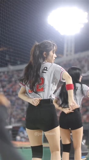 🎬 Shot of the Day. Powerful dance of KIA Tigers Cheerleaders. #trending #KIA #KIATigers #RockStar #EURO2024 #photography #kpop #이주은 #LeeJuEun #superstar #cheerleader #cute #beautiful #pretty #quote #dance #sports #beauty #inspire #จกสนาม #joksnam | Joksnam