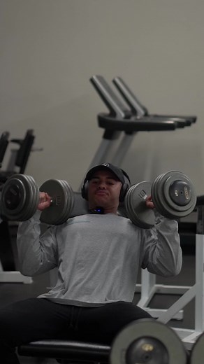 Men Big Bulge Gym Workout Vlog in Utah