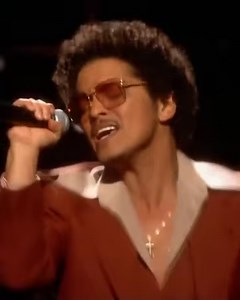 1.9K views · 43K reactions | Bruno Mars & Anderson .Paak a.k.a. Silk Sonic definitely passed the VIBE check on their debut ferformance at #Grammys  Keep "Leave(ing) The Door Open" here  wmp.lnk.to/silksonic | Warner Music Philippines | Facebook