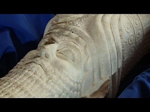 US returns Iraq treasures as IS threatens heritage