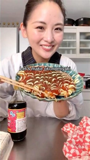 Japanese Mom Teaches How to Make OKONOMIYAKI #japanesefood