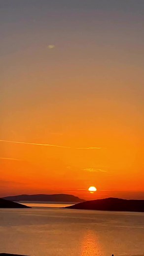 5.3K views · 204 reactions | As the sun kisses the horizon of Tinos Island, nature paints the sky in shades of pure gold.  sailing_la_coco #tinosisland #tinos | Greece Grèce Ελλάς Grecia | Facebook