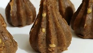 6.6K views · 141 reactions | No suger No milk powder no khoya Easiest Modak recipe | Madhuris Kitchen recipes | Facebook