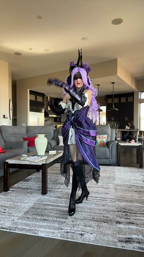 Syndra Cosplay: Embracing Natural Beauty