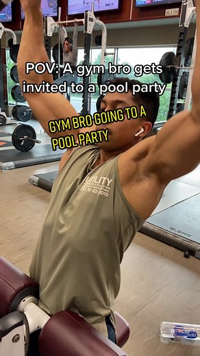 Pool party essentials 😂 #foryoupage#fypシ #gymtok#gymtiktok#fitness#fittok