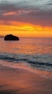20K views · 1.3K reactions | COUCHER DE SOLEIL DE CE SOIR. PLAGE DE LA MILADY BIARRITZ. | Pays Basque BAB | Facebook