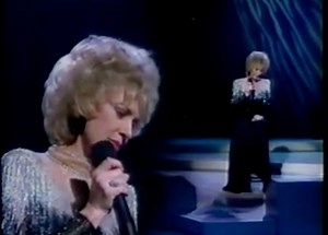 #TammyWynette #cryingintherain #firstladyofcountrymusic #countrymusichalloffame #classiccountrymusic #legend #neverforgotten | Remembering Tammy: The Fan Site