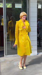 2.2K views · 59 reactions | As super-spy Sydney Bristow in Alias, #JenniferGarner pulled off every wig you can imagine. Over two decades later, she’s still got it. Hairstylist and Creative Director of @virtuelabs, Adir Abergel (@hairbyadir), took us through his vision for @jennifer.garner’s major hair moment on the latest cover of Allure. | Allure | Facebook