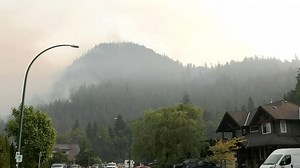 Wildfire fighters in Squamish get assist from weather