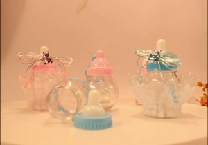 24 Pcs Fillable Bottles, Food Grade Plastic Mini Sweet Candy Chocolates Bottles Baby Bottle Shower Favors Bottles, Baby Shower Birthday Party Wedding Decorations (Blue)