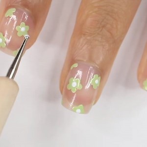 easy flower and pastel nail art designs | Gabby Angelique