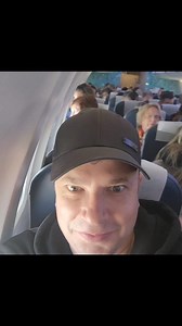 Vlieg oor sneeu & berge. Dankbaar vir die mooi uitsig. Sien julle die naweek Gauteng en Noord-Wes. Optredes gaan goed wees! Liefde Quentin Prinsloo Page -qp- #afrikaansislekker #lekker #musiek | Quentin Prinsloo Page