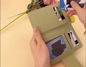 KUYUBMINYR Small Wallet for Women Green PU Leather Wallets aesthetic wallet with Card Holder Zipper Coin Pocket