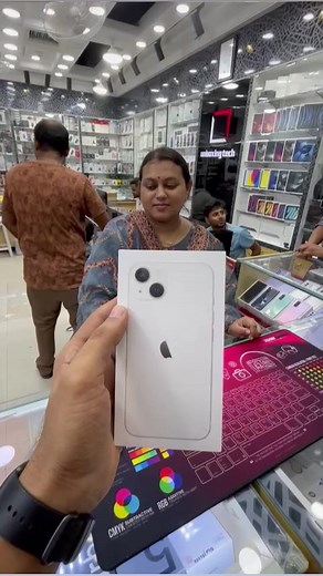 iPhone 13 unboxing video | Unboxing Tech