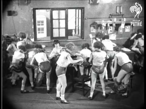 French Chorus Girls (1929)