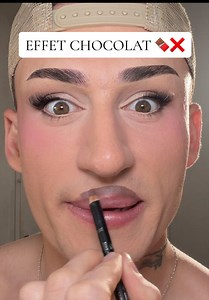 Comment overliner ses lèvres sans effet chocolat — technique pro