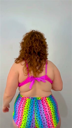 Te queda bien arriba, pero no abajo… o al revés 😩 En Felina eso no pasa: armás tu bikini eligiendo talle, color y textura para cada parte. Del 1 al 8, para que se adapte a vos (no al revés) 💫 🌞 Encontrá tu bikini ideal en Felina. 💳 CUOTAS sin recargo 💸 10% EXTRA con transferencia 🔄 Primer cambio gratis | Felina Lenceria