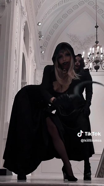 Lady Dimitrescu Cosplay Tutorial and Edits