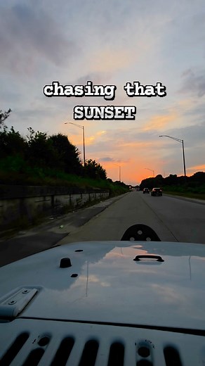 🤩 chasing that SUNSET in a #nakedjeep before the next few rainy 🌧 days. #fyp #sunsetlovers #soakitup #901 #jeephoodshots | Jessica Howard Johnson