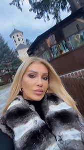 Ultima zi din an poate fi ziua în care să realizezi ce este cu adevărat important pentru tine: fericirea ta, creșterea ta, atenția pe tine, pe obiectivele și pasiunile tale, pe împlinirea visurilor care au rămas în sertar anul acesta, pentru ca tu să le poți susține pe ale celorlalți. Înțelege că nu te-ai născut dator nimănui și că ești la fel de important ca toți cei pe care îi ajuți constant. Nu te mai compara! Nu mai cerși iubire! Nu te mai așeza pe un loc inferior doar pentru că ai învățat c