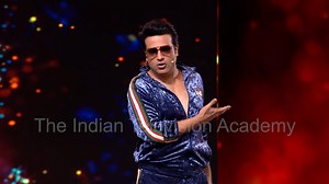 143K views · 7.8K reactions | Akshay Kumar ka best आशीर्वाद & Booty अवार्ड  Ek anshu ne aadami ko zinda kar diya.. #ITAAWards #Fun #laughter | Indian Television Academy | Facebook