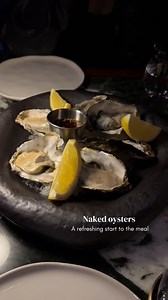 Having our very own tube girl moment at Wallich Manor! 🥂💃 From innovative cocktails with a dramatic flair to indulgent bites, this spot knows how to treat us girls right. And when the DJ hits the decks at 10pm, it turns into a party you won't want to miss! 🎉 Wallich Manor 📍 9 Wallich Street, Level 6 Sofitel Singapore City Centre Video by Kelicia/HungryGoWhere | HungryGoWhere