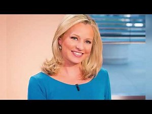 Make Sure You’re AIone Before Looking At Sandra Smith’s T0PLESS Pics!