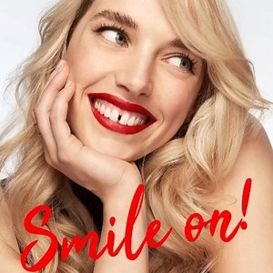 Smile, it’s Friday! BECCA HORN for Colgate  @hornrebecca #viviensinternational | Vivien's Model Management | Facebook